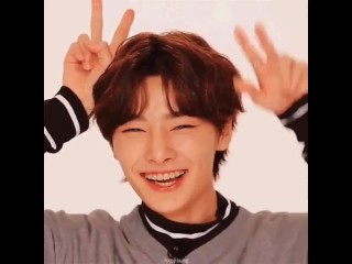 Jeongin Skz Kpop Mo吟